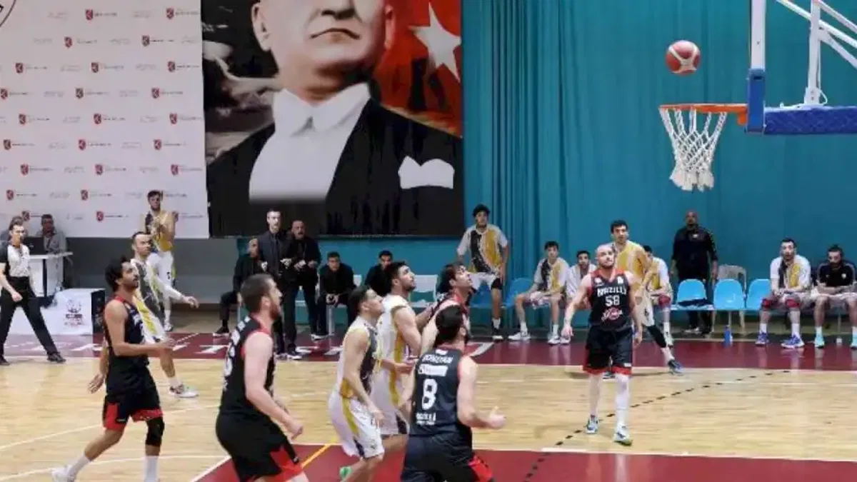 Konya basketbolda finale yürüyor