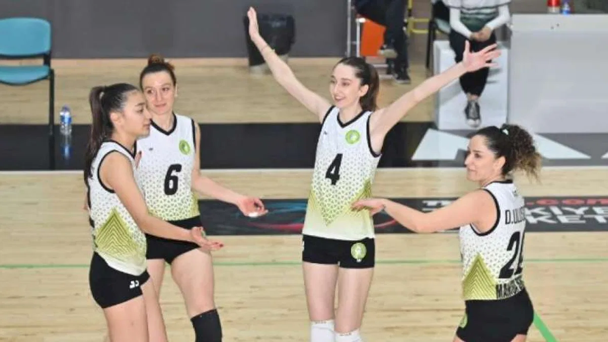 Manisa'nın Sultanları zirveyi sevdi