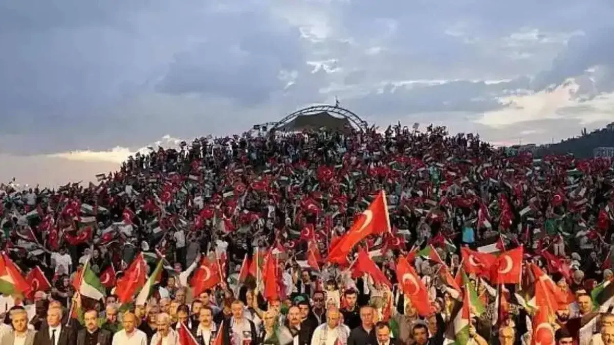 Büyükakın: Gazze'de tüm değerler yok edildi