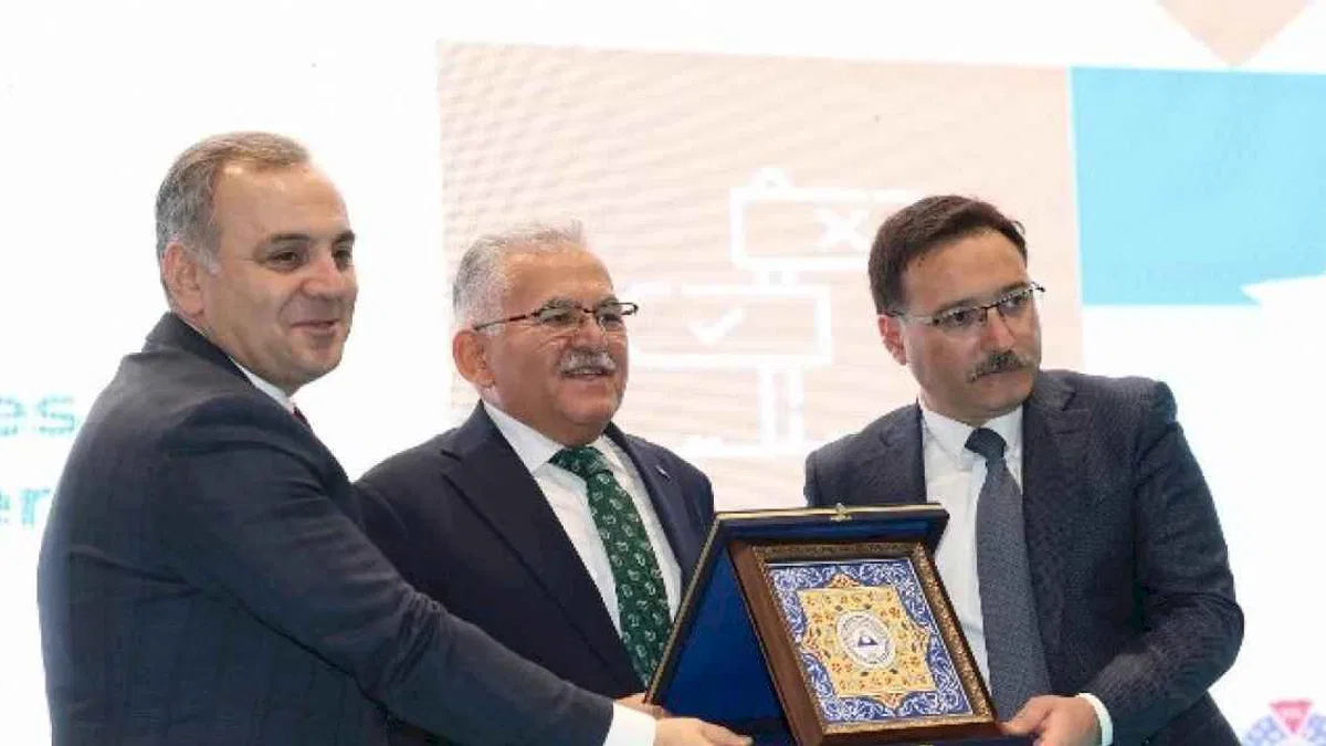 Başkan Büyükkılıç: “Bu fuar, iş arayan ile işverenleri buluşturacak”