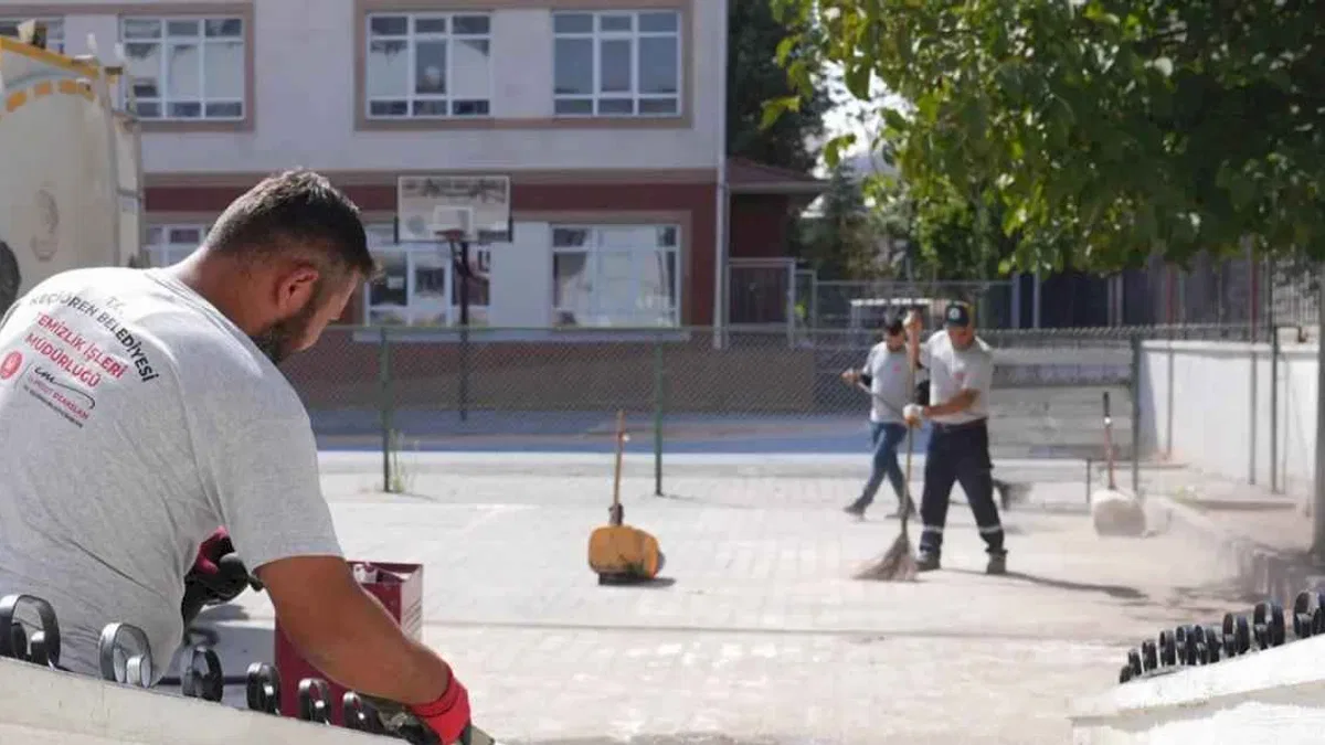 Ankara Keçiören Belediyesi’nden okullarda temizlik seferberliği