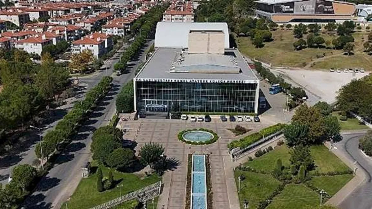 Gazi Mustafa Kemal Atatürk Kültür Merkezi'ne Üstün Başarı Belgesi