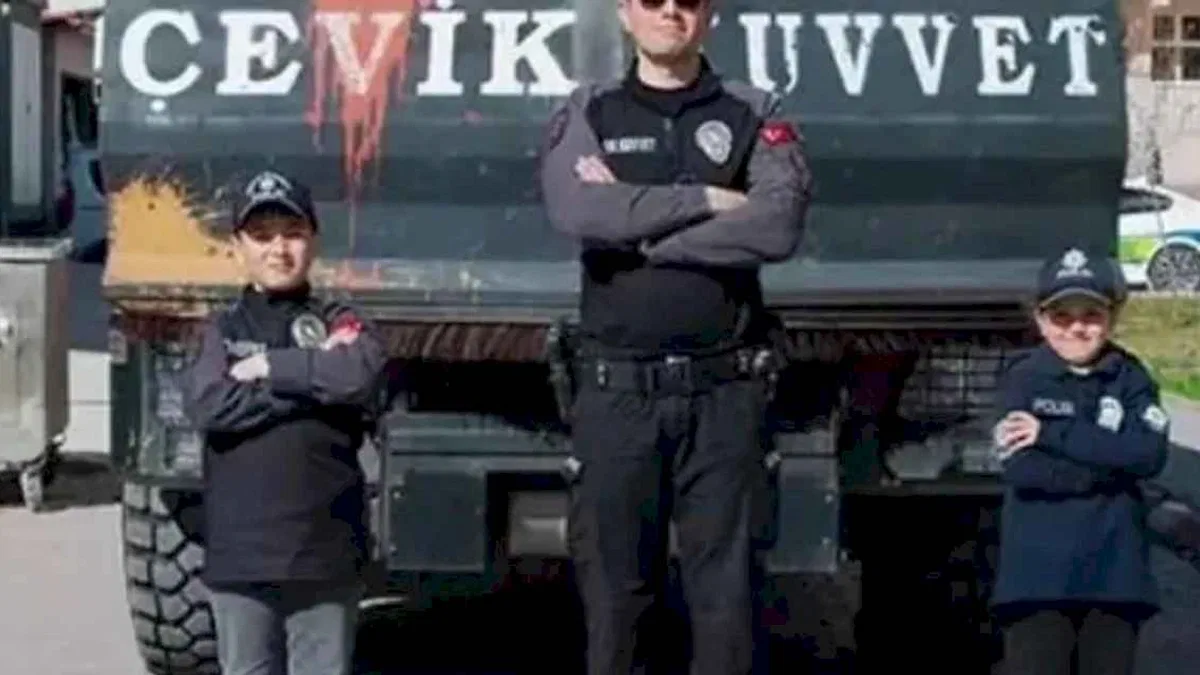 Çocuk polislerle 23 Nisan'a özel klip