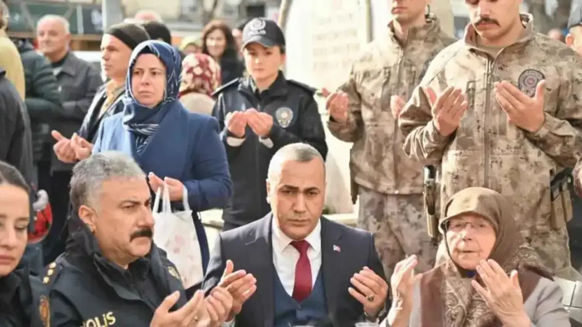 Manisalı şehitler dualarla anıldı