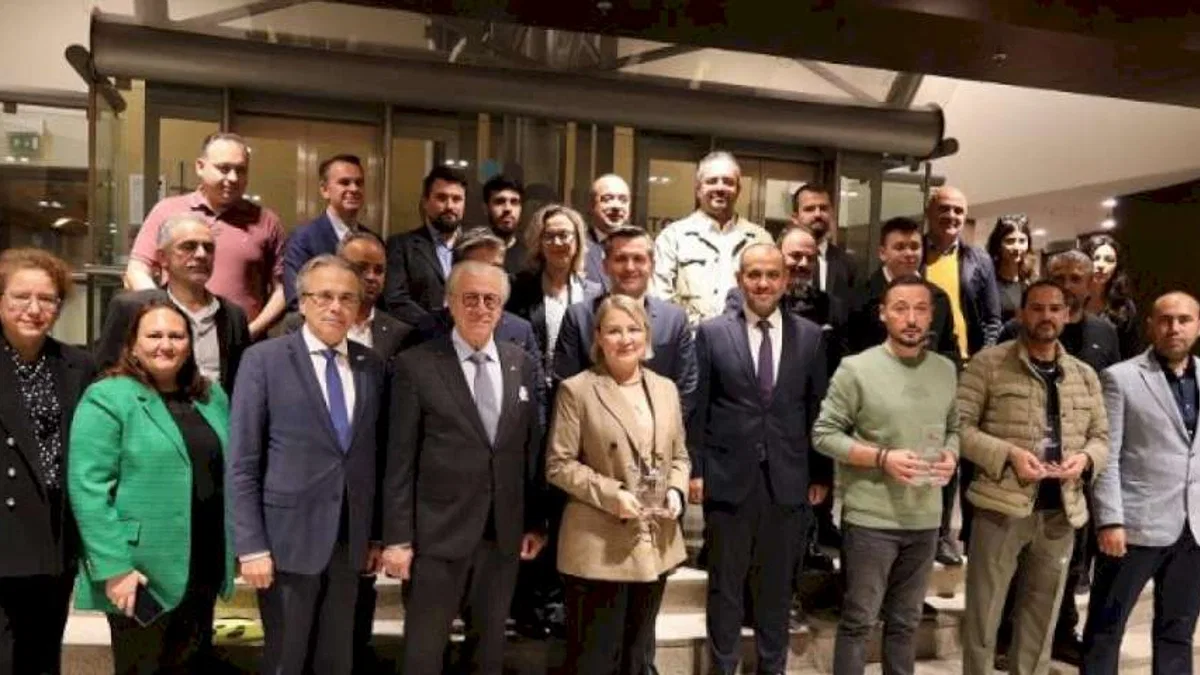 Ege Deri ve Deri Mamulleri İhracatçıları'nda 'yıldızlar' ödüllendirildi