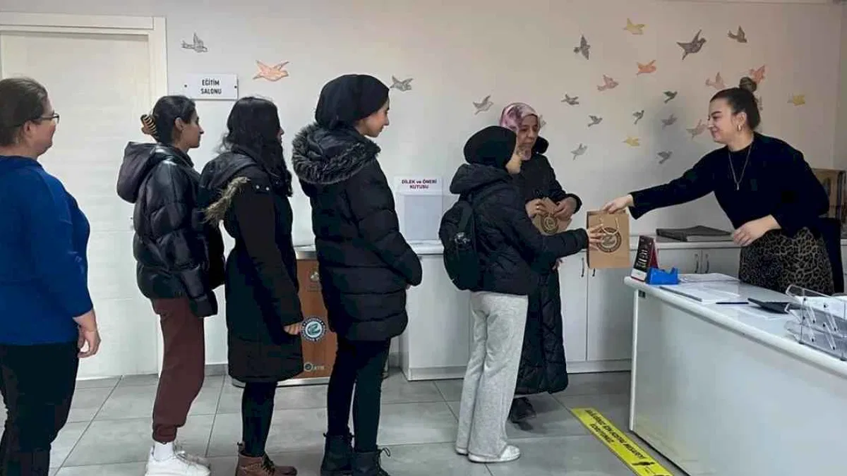 Eskişehir'de hijyenik ped desteğine devam