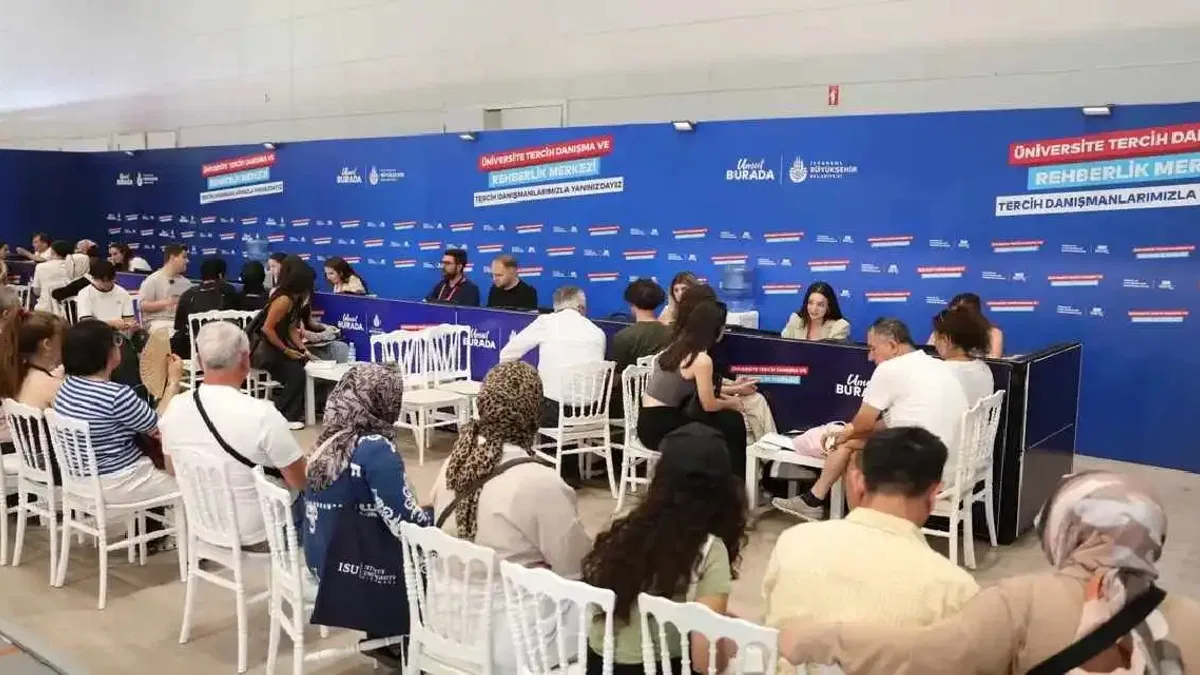 Binlerce gencin üniversite tercihlerine İBB katkısı