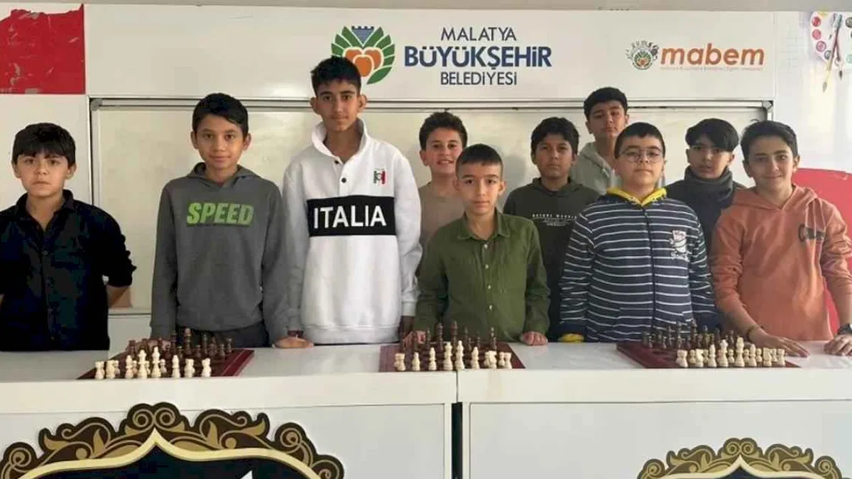 Malatya Büyükşehir'den satranç turnuvası