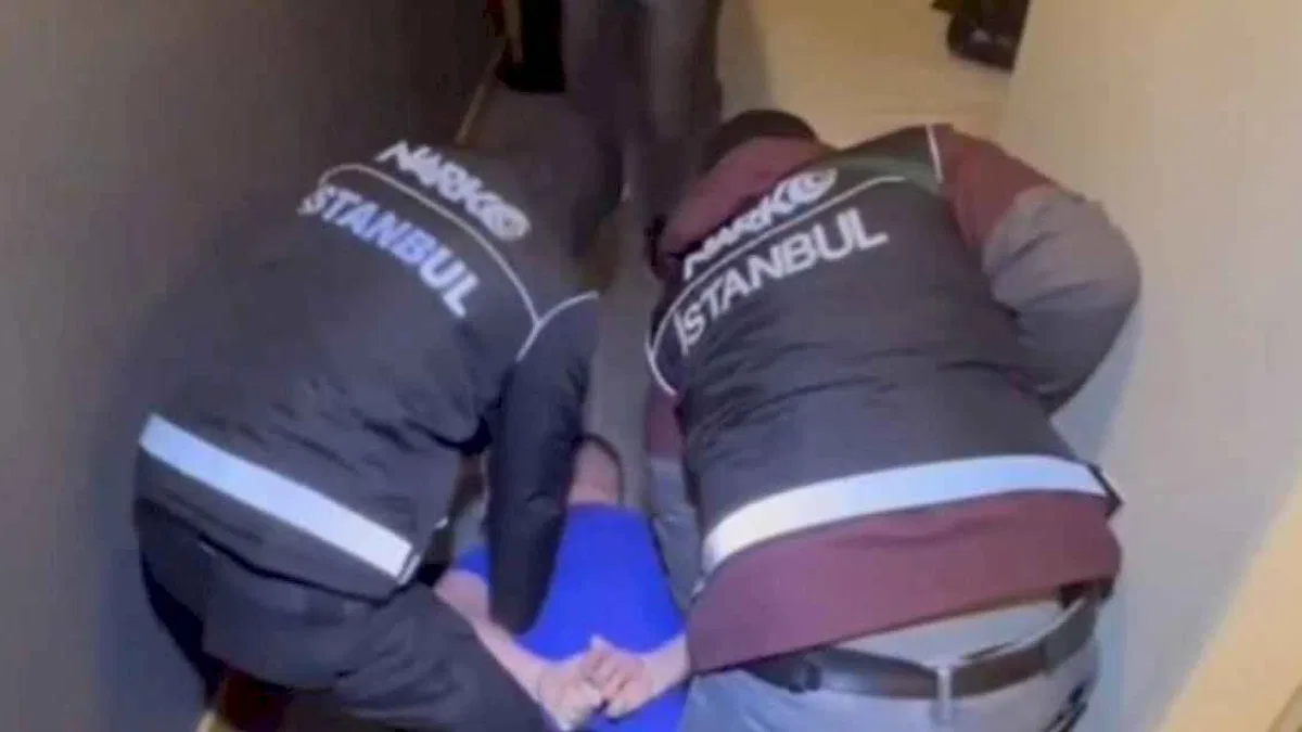 Kırmızı bültenle aranan baron İstanbul'da yakalandı
