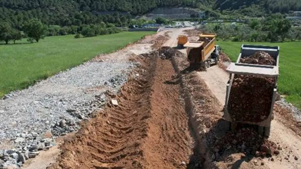 Muğla otogar yolunda çalışmalar devam ediyor