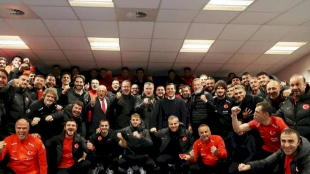 Erdoğan’dan A Millî Futbol Takımı‘na tebrik telefonu
