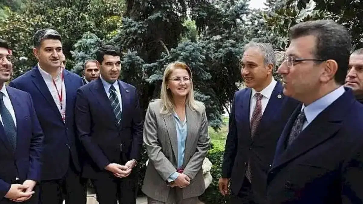 Başkan Ovalıoğlu, 'Yerel Yöneticiler Ve Eğitim Çalıştayı'na Katıldı