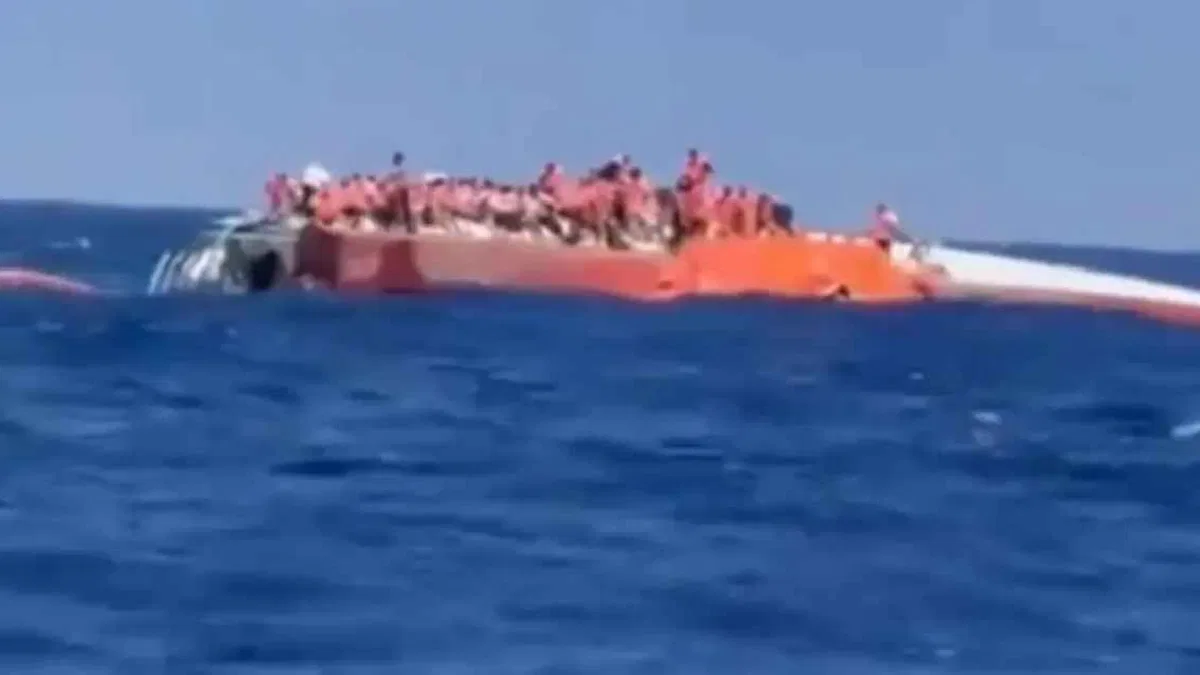 Girne açıklarında yolcu gemisi alabora oldu! 279 kişi kurtarılmayı bekliyor