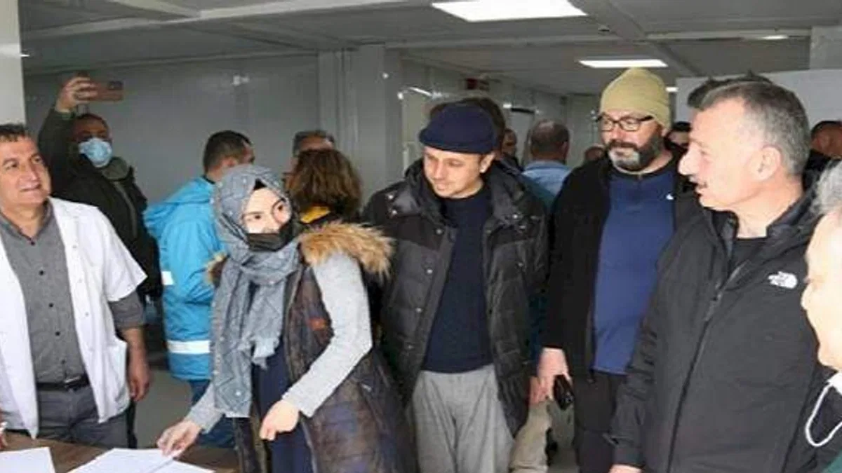 Hatay Defne'deki Büyükşehir Hastanesi hasta kabulüne başladı