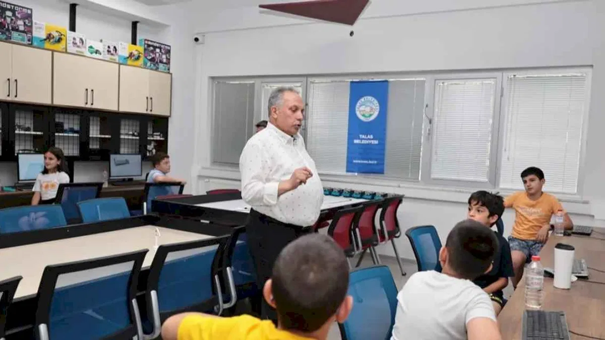 Kayseri Talas geleceğin mucitlerine kapılarını açıyor