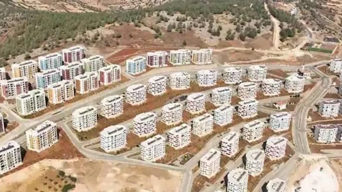 Asrın inşa seferberliği sürüyor... Deprem bölgesi yeniden ayağa kalkıyor