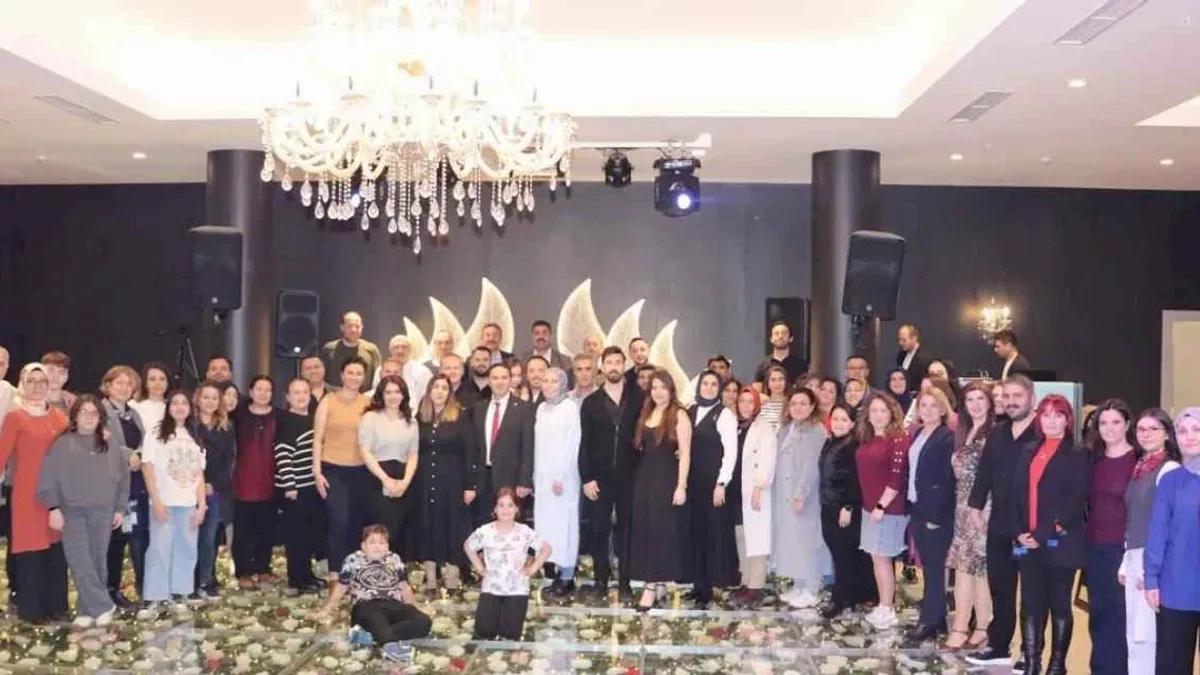 Bursa'da 500 sağlıkçı iftarda buluştu