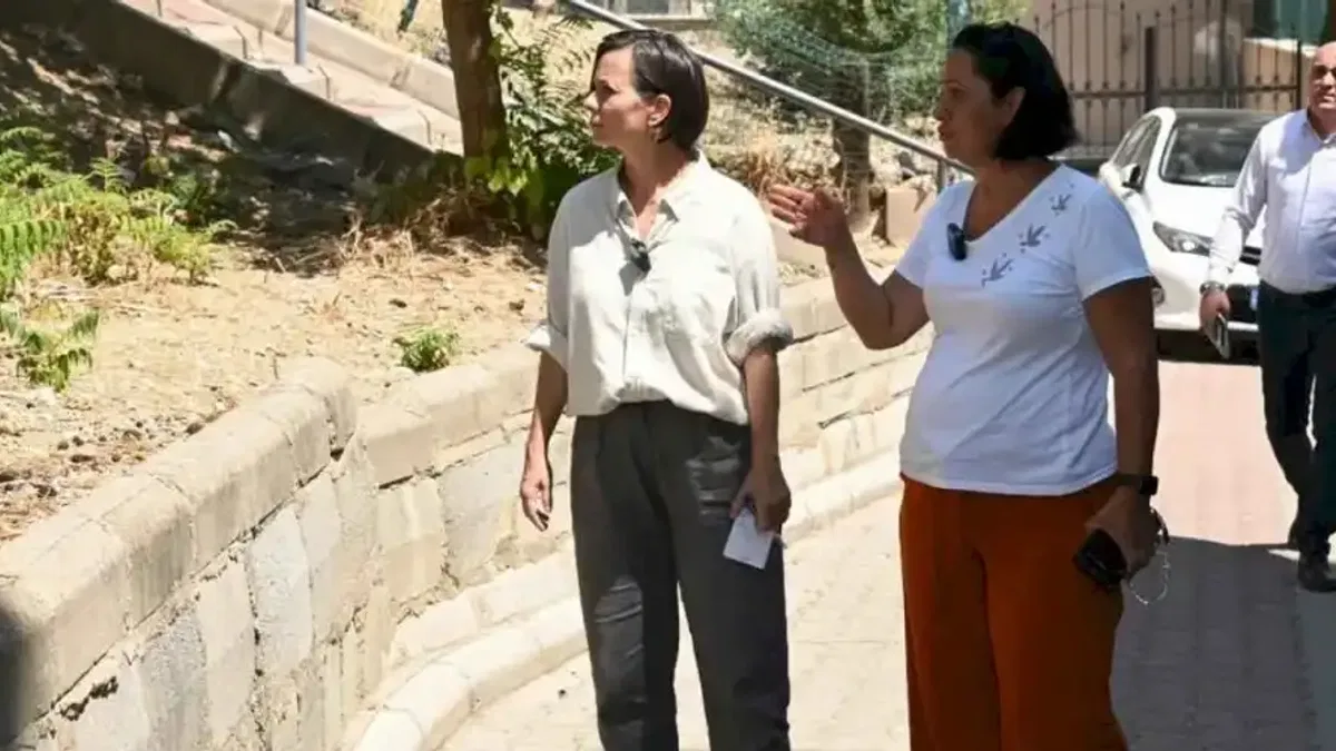Başkan Kınay 100 günde 58 mahalleyi sokak sokak dolaştı
