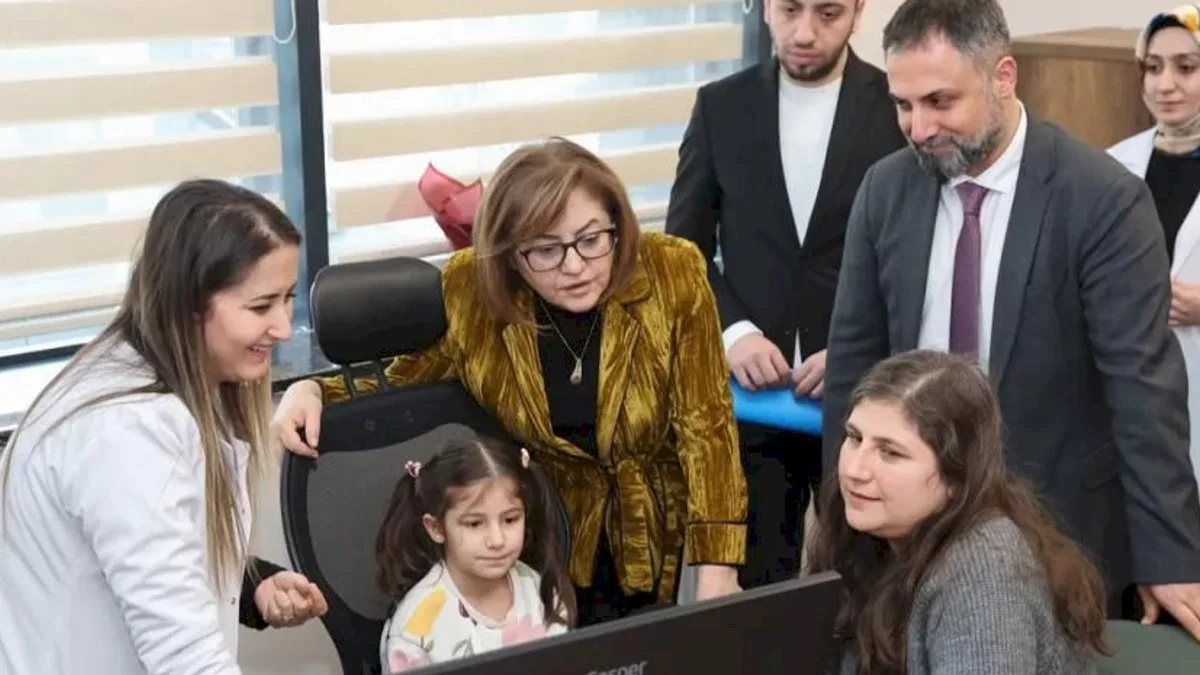 Gaziantep’te yetenek kaşifi testlerine Başkan Şahin katıldı