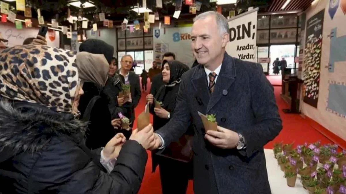 Bursa İnegöl'de şiddete karşı anlamlı farkındalık