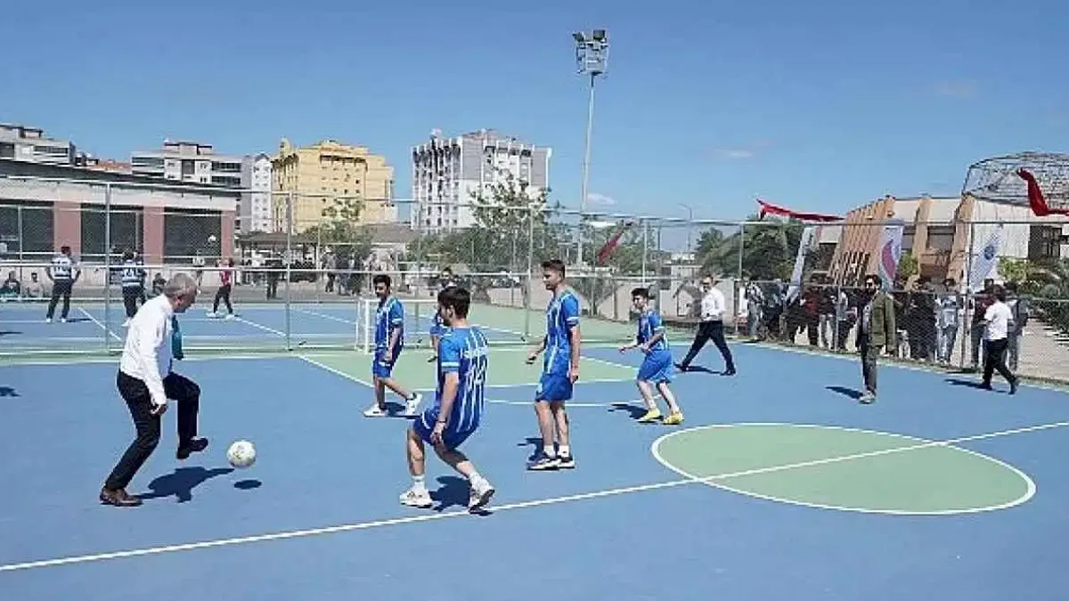 EÜ Aliağa MYO'ya SOCAR Türkiye iş birliğinde modern spor tesisi kazandırıldı