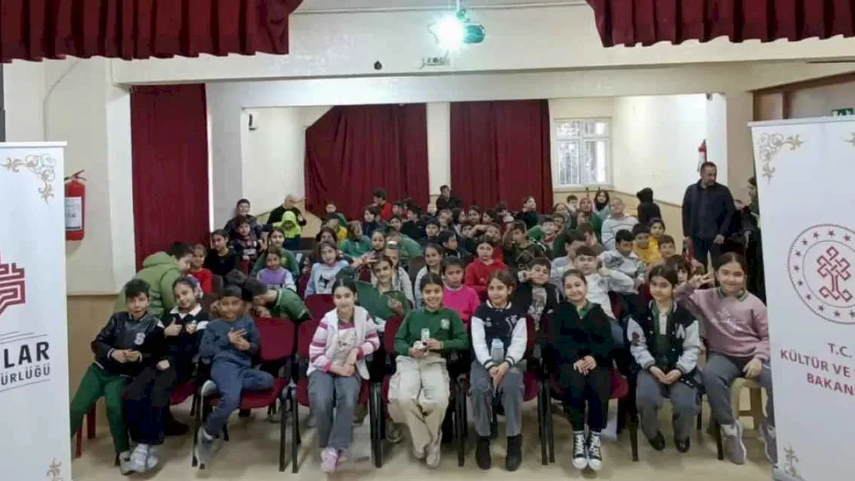 Vakıf Akademisinin “Vakıf Bilinci” projesi geleceğe ışık tutuyor