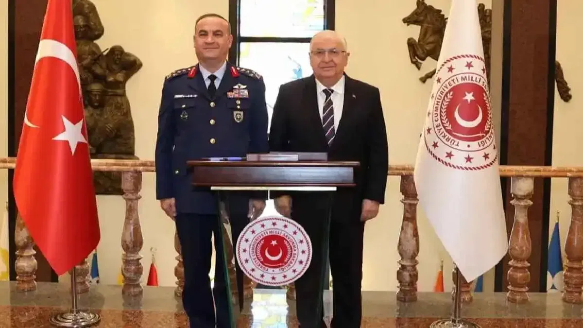 Bakan Güler, Hava Kuvvetleri Komutanı Dalkıran’ı kabul etti