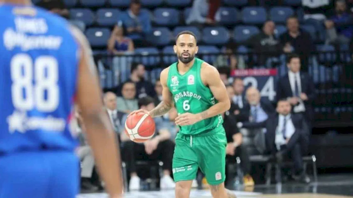 Bursaspor, Anadolu Efes'i devirdi