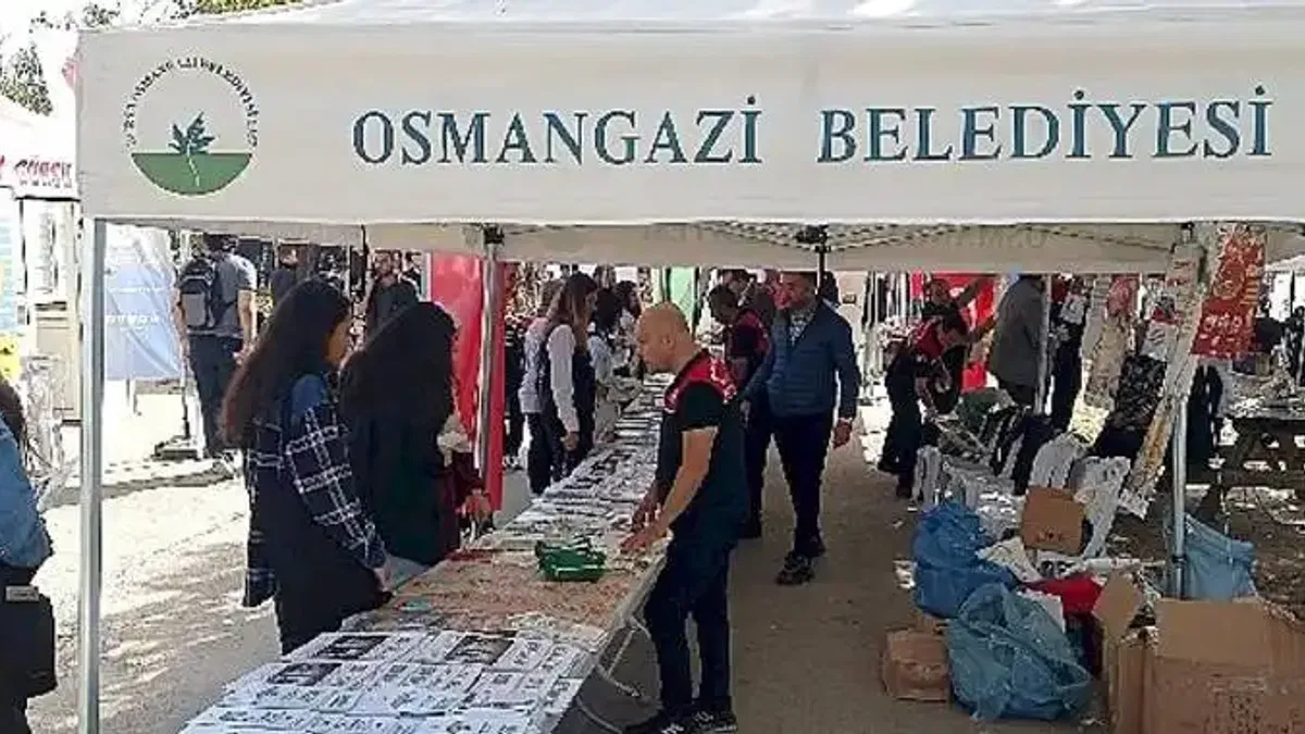 Üniversite Öğrencilerine Geri Dönüşümün Önemini Anlatıldı