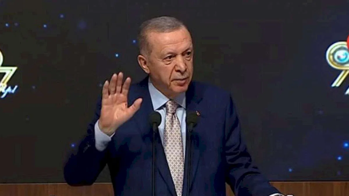 Erdoğan: MİT sivilleştikçe etkinliği güçlendi
