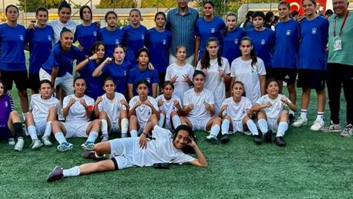 İzmir Büyükşehir’in sponsor olduğu ligler tamamlandı