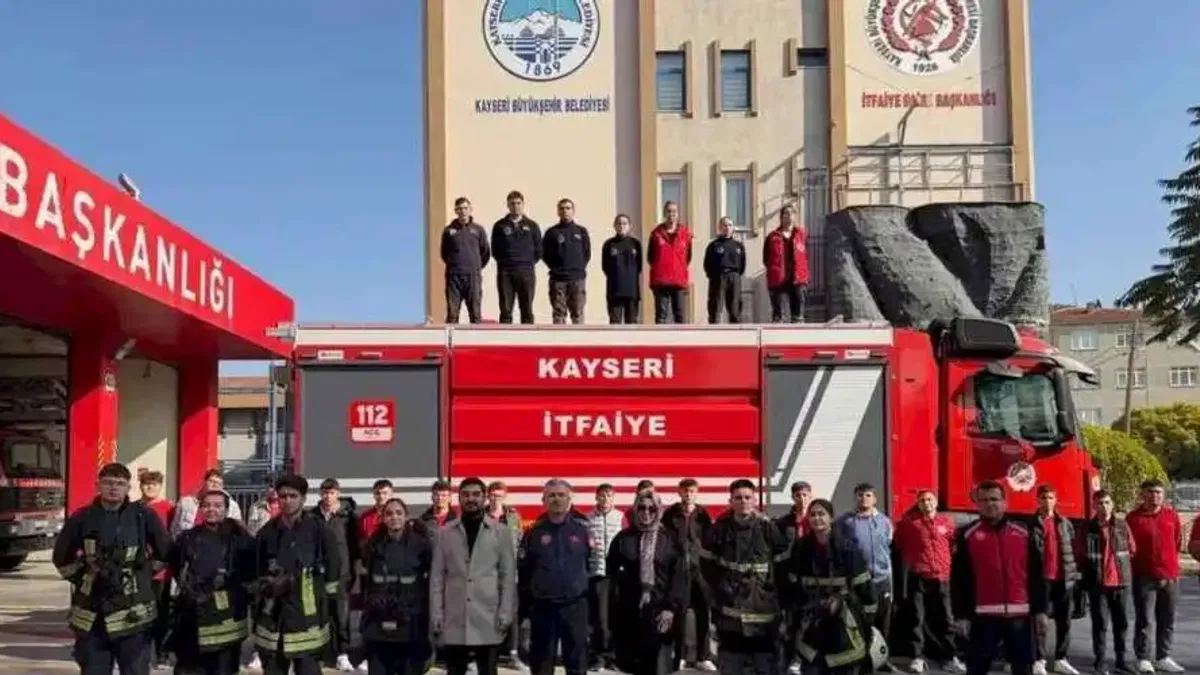 Kayseri Büyükşehir'den lise öğrencilerine staj desteği