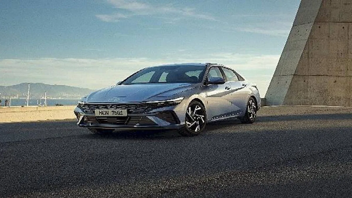 Sportif Sedan Yeni Hyundai ELANTRA Türkiye'de Satışa Sunuldu.