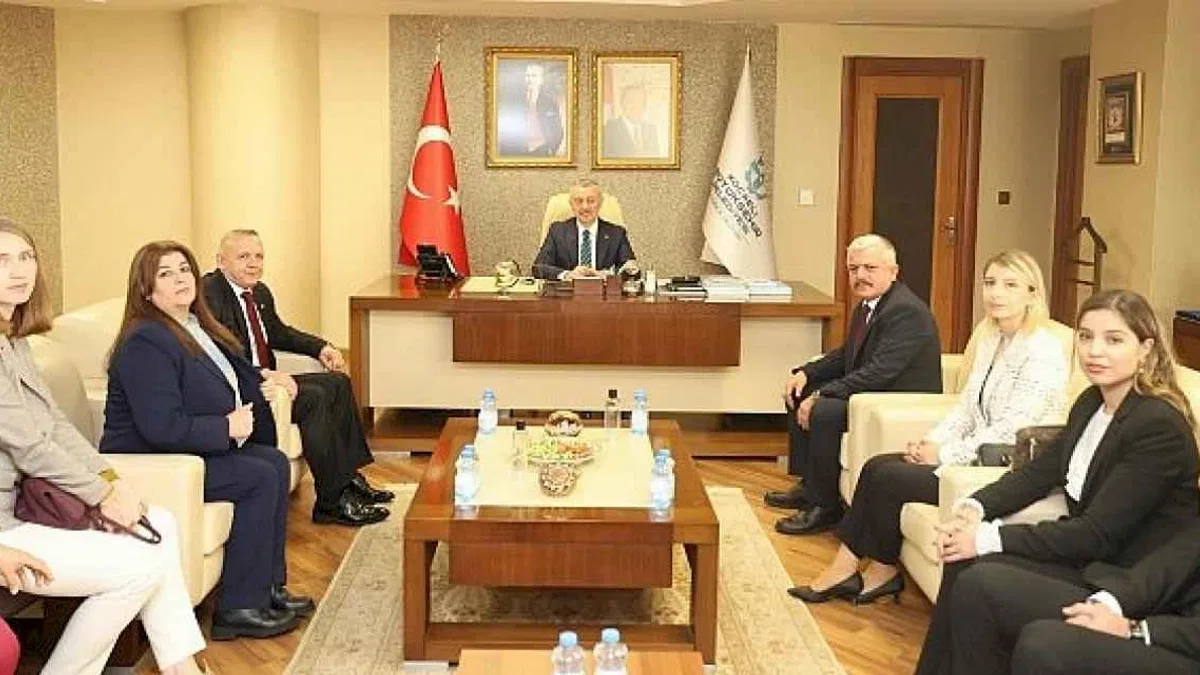 MHP İl Başkanı Batı ve yönetimi, Başkan Büyükakın'ı ziyaret etti
