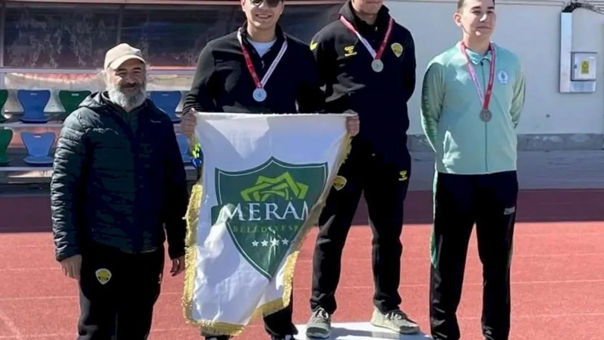 Konya Meramlı sporculardan okçuluk turnuvasında çifte başarı