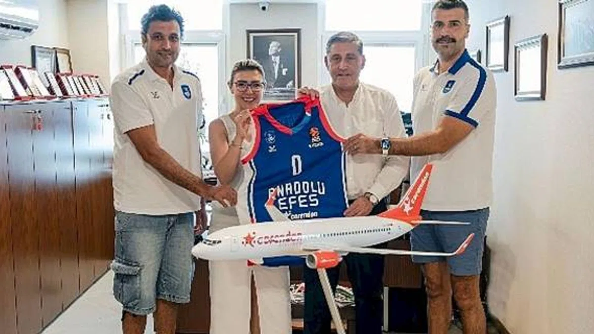 Anadolu Efes, Corendon Airlines ile Yeni Zaferlere Uçmaya Devam Edecek