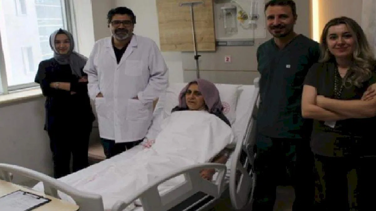Bilecik'te ilk kez yapıldı... Ritim bozukluğu yaşayan hastaya kalıcı kalp pili takıldı