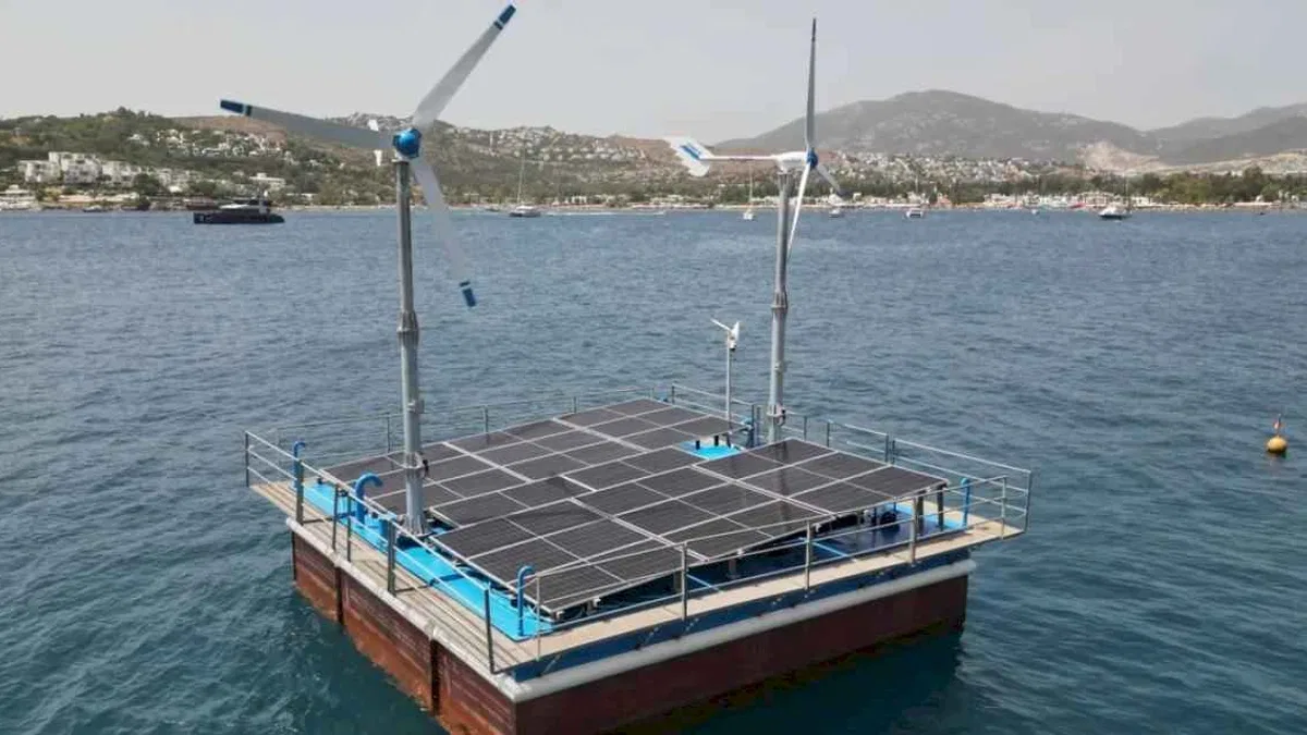 Dünyada ilk! Bodrum'da deniz suyu güneş ve rüzgarla arıtılıyor