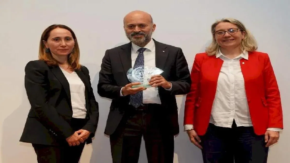 Zirvede 'Düşük Karbon Kahramanı' seçildi