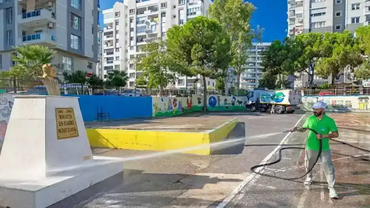 İzmir Narlıdere’de okullar yeni döneme hazırlanıyor