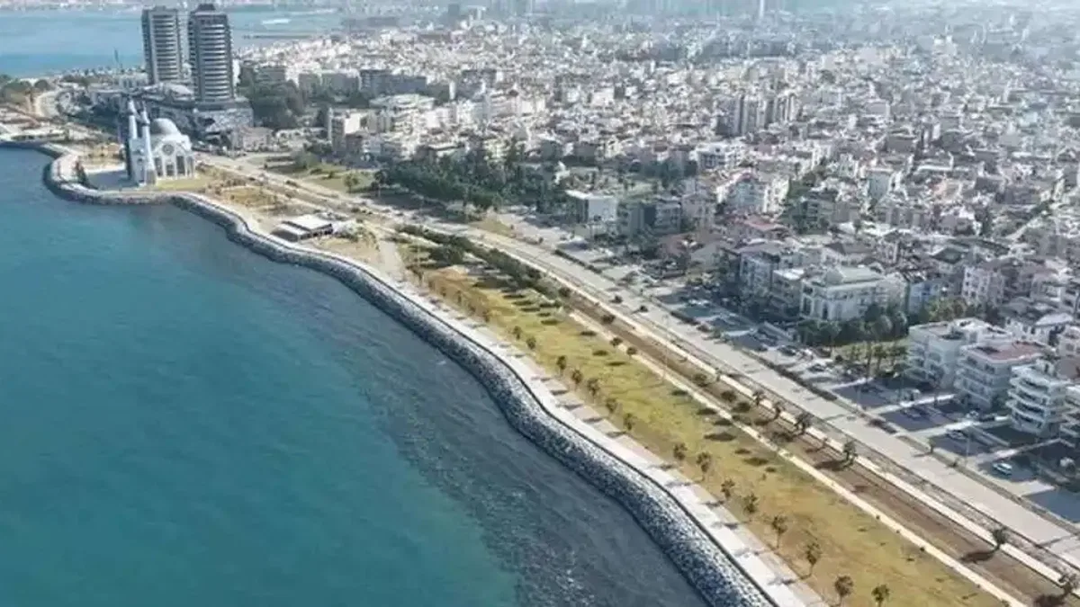 Depremde çöken İskenderun sahilinde düzenleme başlıyor