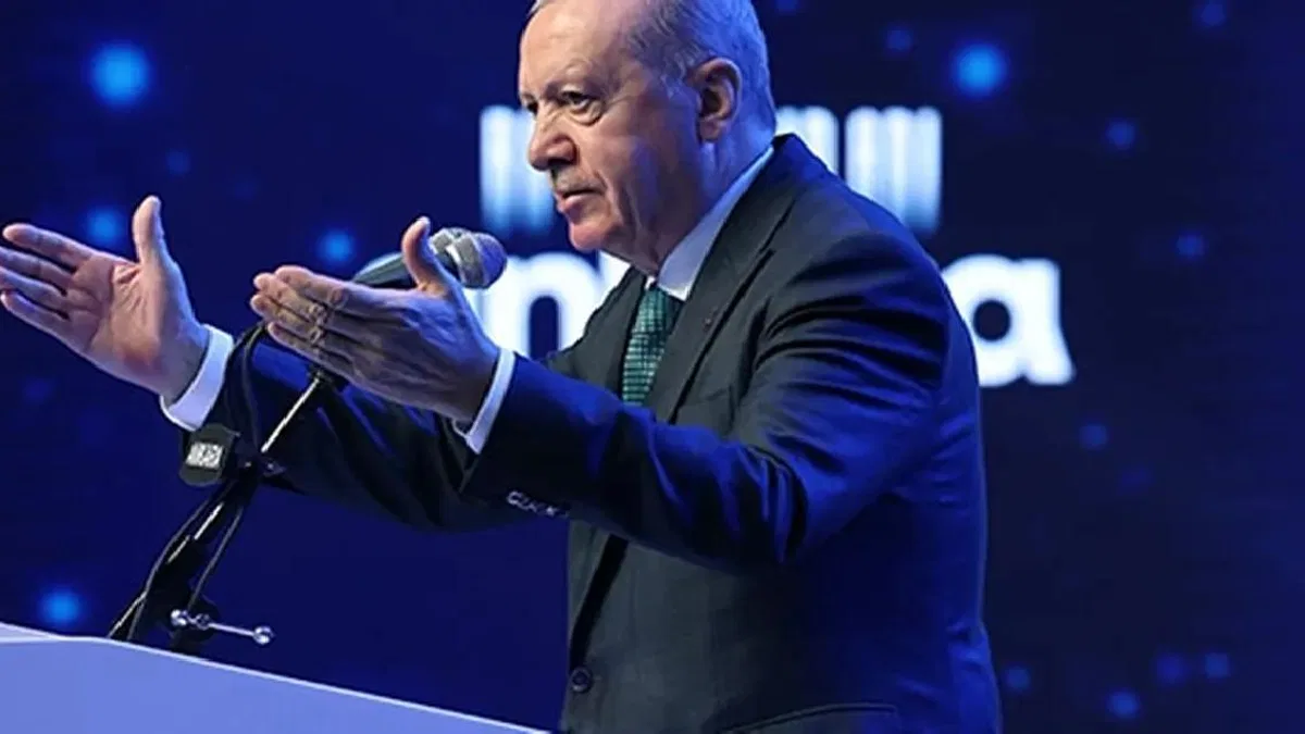 Erdoğan: Rakiplerimiz koltuk kavgasında, biz Türkiye’yi geleceğe hazırlıyoruz