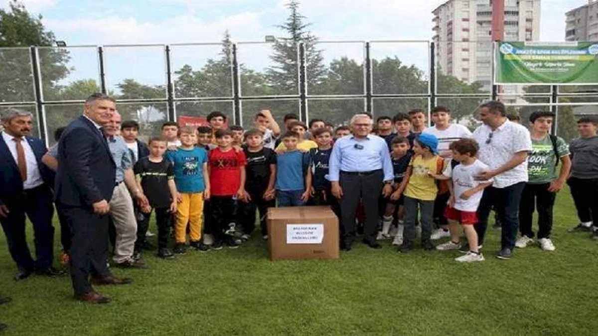 Memduh Büyükkılıç'tan 16 milyonluk hizmet