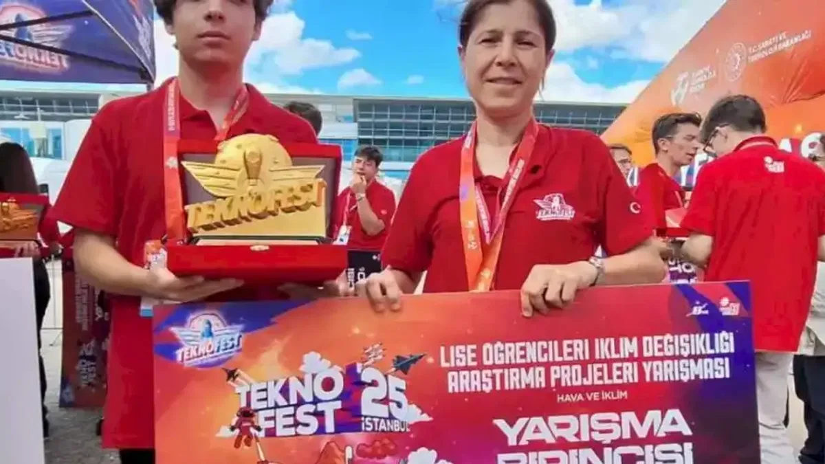 İzmirli genç TEKNOFEST 2025’te Türkiye birincisi oldu