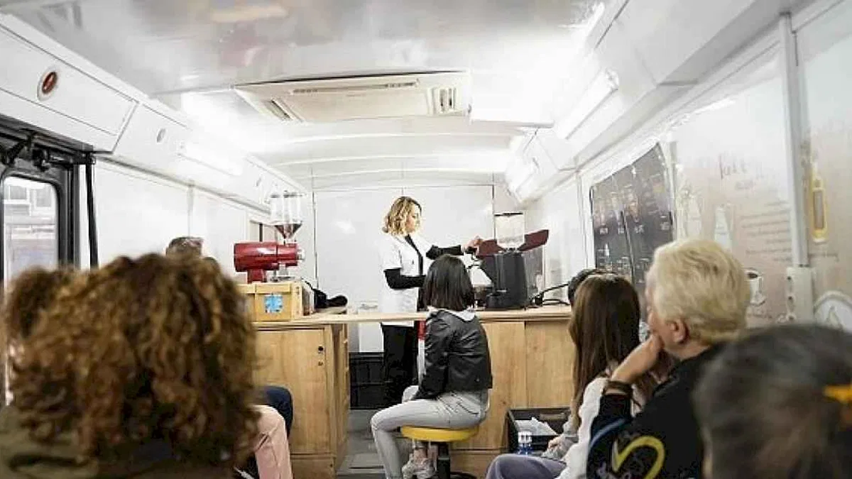 "Mobil Barista" otobüsünün yeni rotası gençlik merkezleri