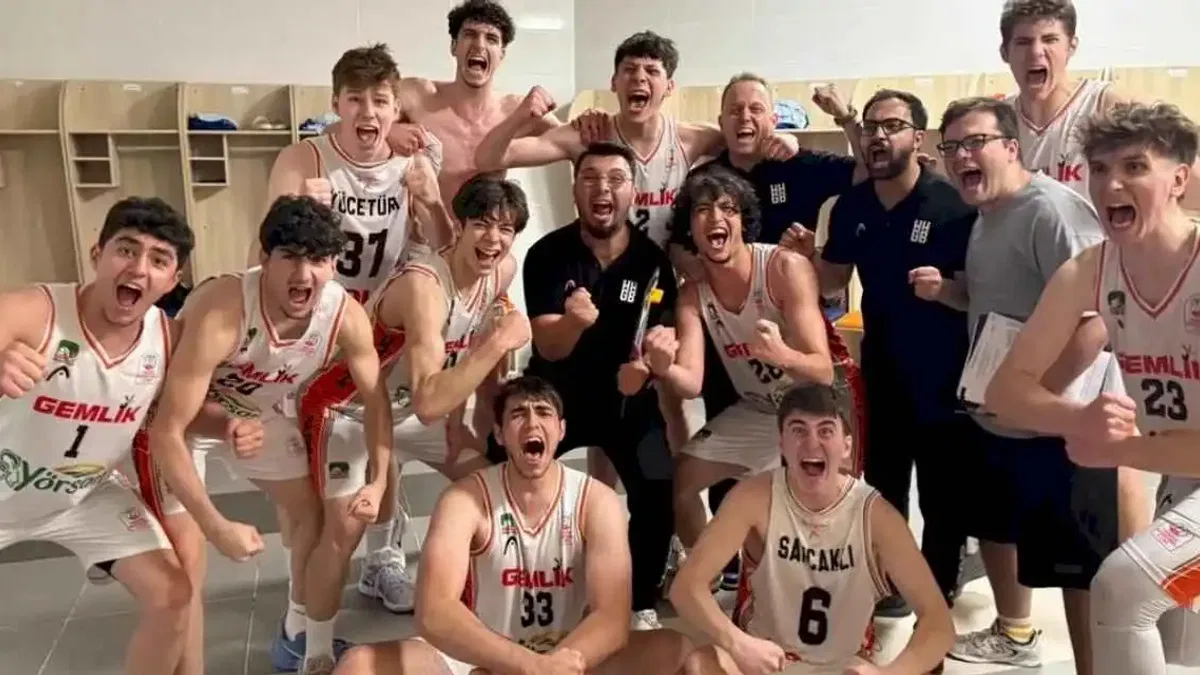 Gemlik Basketbol U18 potada finalde
