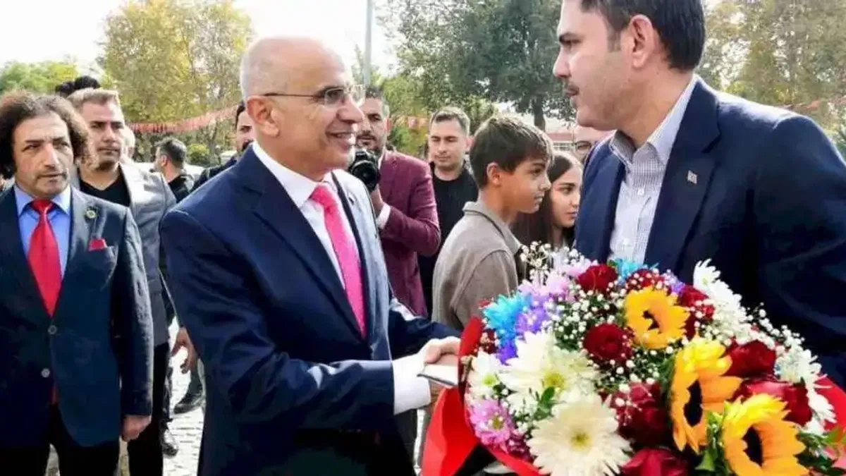 Bakan Kurum Malatya'da... 2 ayda 27 bin 243 konutun anahtar teslimi yapılacak