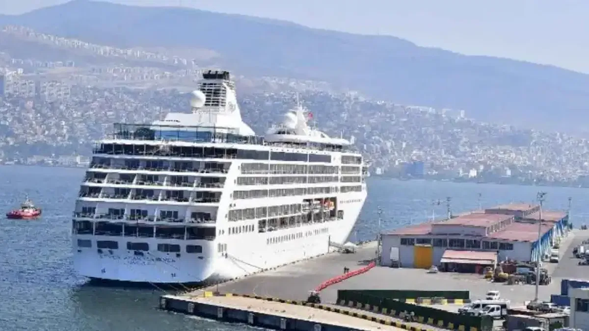 70 kruvaziyer İzmir'e 100 bin turist getirecek