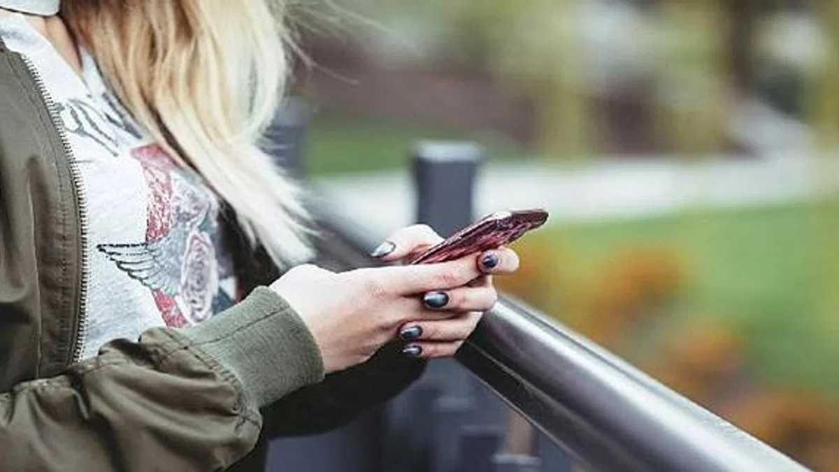 İnsanların yüzde 82'si başkalarının telefonunu kurcalıyor