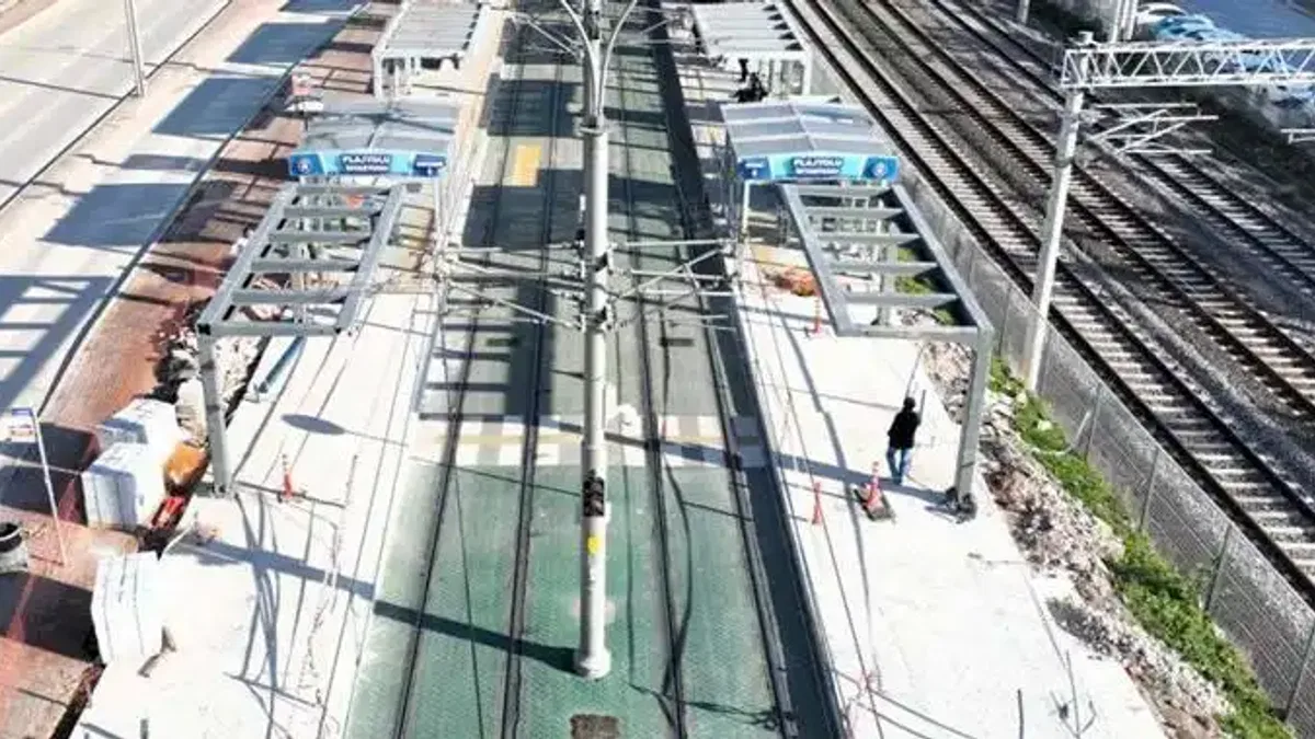 Kocaeli'de tramvay uzatılıyor...